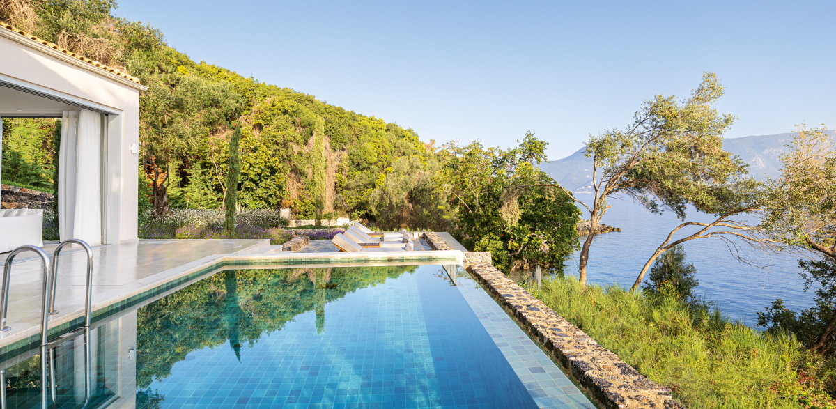 10-private-pool-overlooking-the-scenery-palazzo-di-lago-corfu
